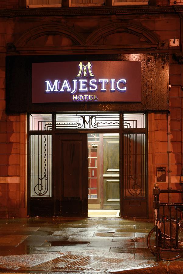 Oyo Hotel Majestic Barrow-in-Furness Ngoại thất bức ảnh